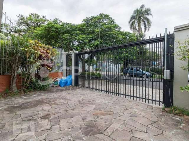 Casa com 3 quartos à venda na Rua Fernando Abbott, 585, Cristo Redentor, Porto Alegre, 268 m2 por R$ 1.540.000