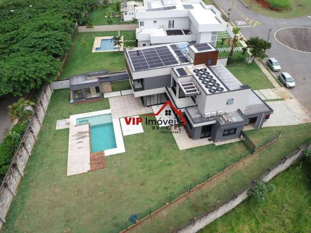 Excelente casa de Alto Padrão no Condomínio Terras Caxambu com 400m² de área construída