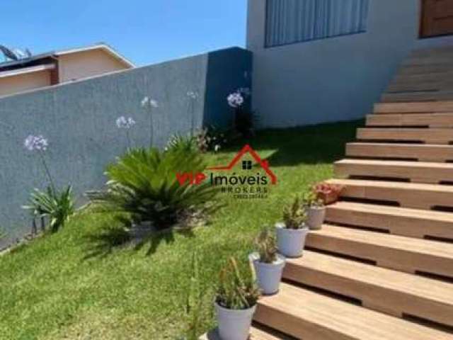 Linda Casa a venda no condomínio Chacur