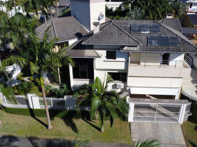 Casa para Venda em Criciúma, Jardim Maristela, 4 dormitórios, 3 suítes, 5 banheiros, 3 vagas