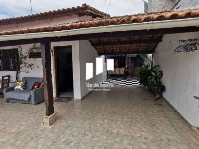 Casa com 2 dormitórios a 300 metros da paia em Praia Grande SP