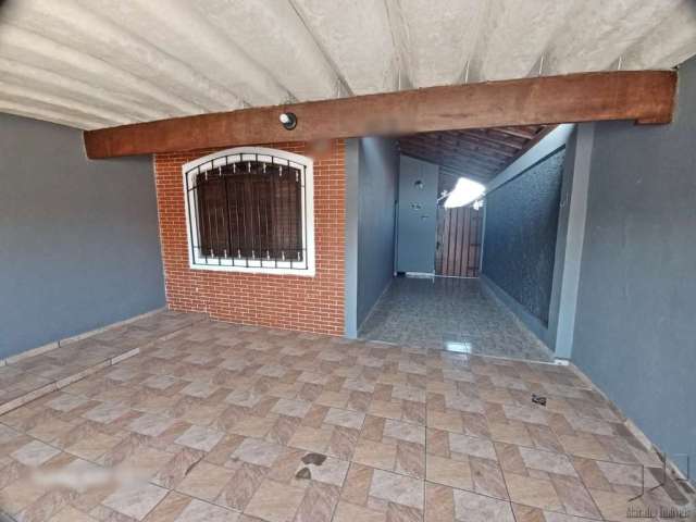 Casa com 3 dormitórios em Praia Grande SP