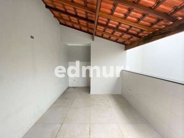 Casa com 2 quartos à venda na Vila Curuçá, Santo André  por R$ 660.000