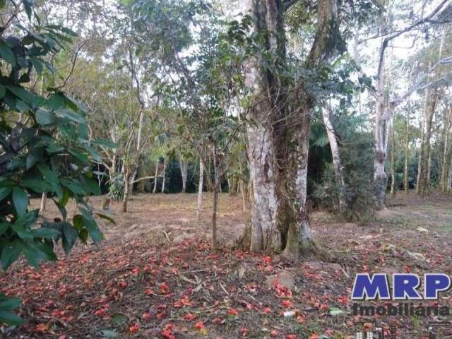 Terreno tipo Chácara em Ubatuba, com 4.000m², em bairro residencial, próximo a praia da maranduba e as lindas cachoeiras do Sertão da Quina.