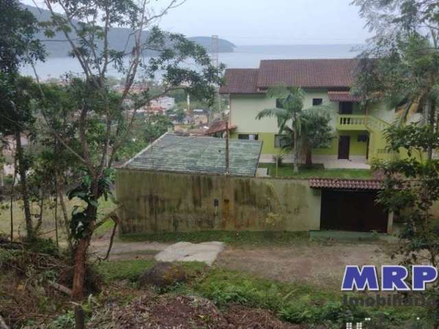 Terreno com vista mar em Ubatuba, na Praia da Lagoinha. Com projeto aprovado. Condomínio fechado.