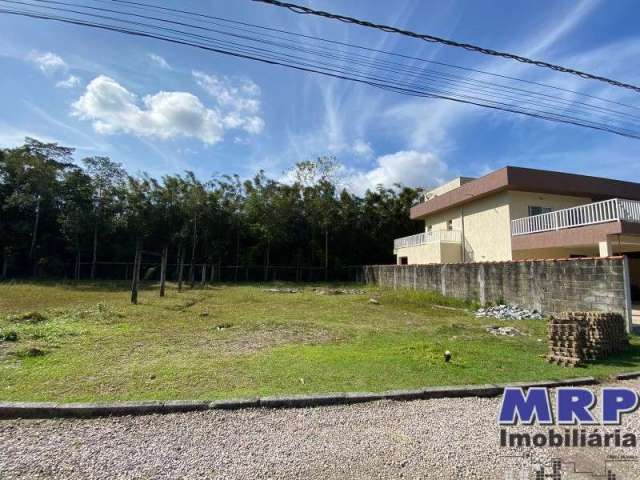 Terreno em condomínio fechado na Praia da Lagoinha.  Já aterrado e com escritura.