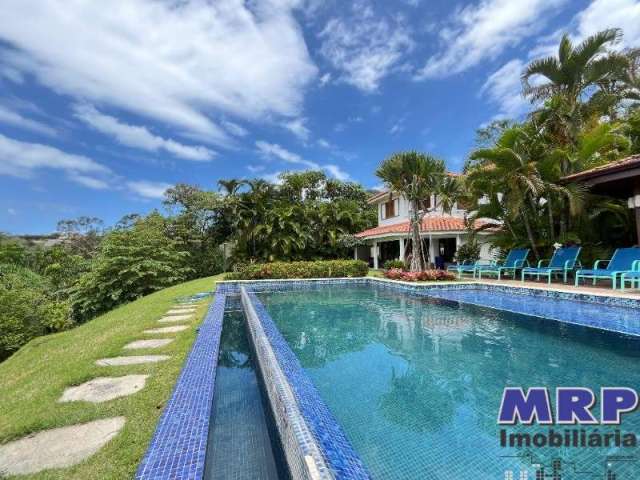 Casa com vista mar em Ubatuba, em condomínio. 5 dormitórios. Praia Dura.