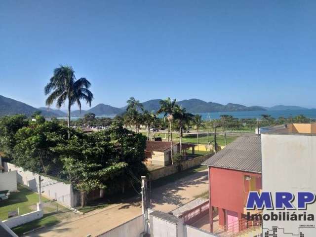 Cobertura com vista mar à venda em Ubatuba, na Praia da Maranduba. 3 dormitórios.