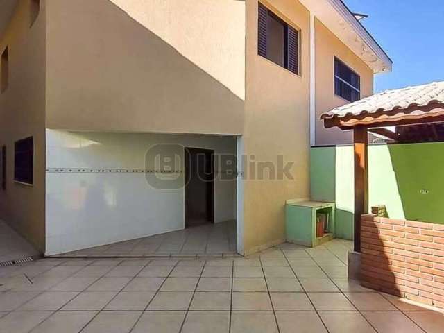 Casa com 3 quartos à venda na Rua Joshey Leão, 234, Sítio da Figueira, São Paulo, 173 m2 por R$ 840.000