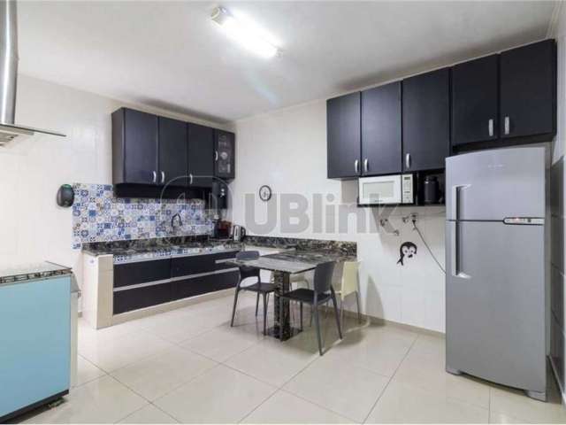 Casa com 3 quartos à venda na Rua Álvares Otero, 41, Vila Bonilha, São Paulo, 130 m2 por R$ 650.000