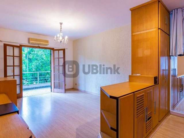 Casa com 4 quartos à venda na Rua Senador Otávio Mangabeira, 580, Jardim Morumbi, São Paulo, 330 m2 por R$ 1.970.000