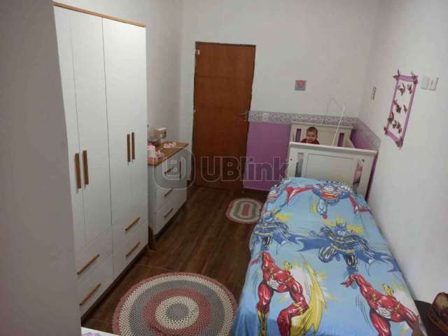 Casa com 2 quartos à venda na Rua Simon Bolívar, 1, Batistini, São Bernardo do Campo, 70 m2 por R$ 200.000