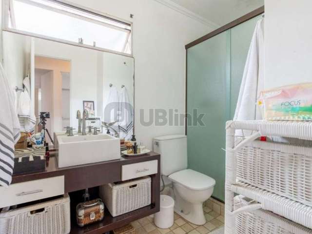 Apartamento com 3 quartos à venda na Rua Sócrates, 625, Vila Sofia, São Paulo, 74 m2 por R$ 595.000