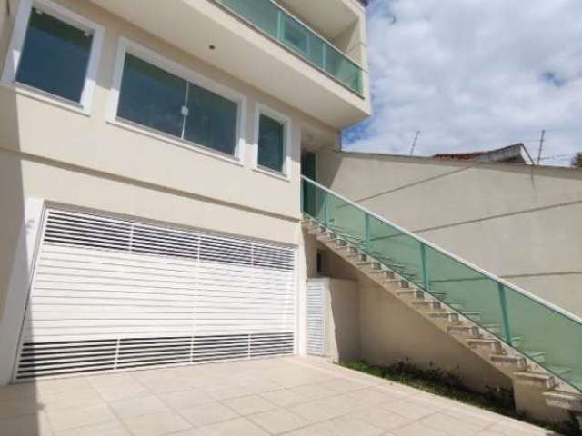 Casa à venda com 291m² no bairro da Vila Maria, 3 suítes e 5 vagas