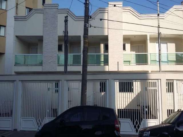 Casa à Venda com 220m² no bairro da Vila Formosa, 6 Vagas de garagem