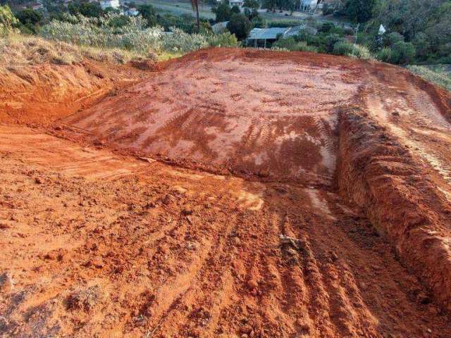 Bairro Jardim Parque das Pameiras II - Terreno com 360m² , terraplanagem pronta, pouco declive, pronto para construção - Serra Negra/SP