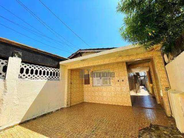 Casa com 3 dormitórios à venda, 170 m² por R$ 385.000,00 - Vila Guilhermina - Praia Grande/SP