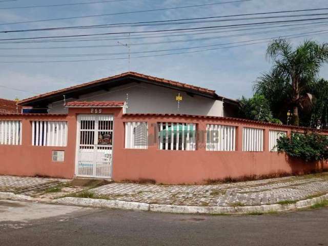 Casa a venda com 3 dormitorios R$ 820.000,00 na Vila Caiçara em Praia Grande/SP