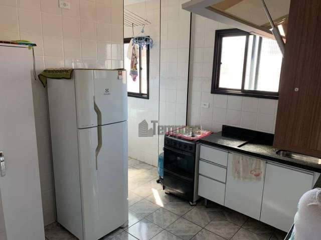 Apartamento mobiliado, 02 sacadas, próximo ao mar.