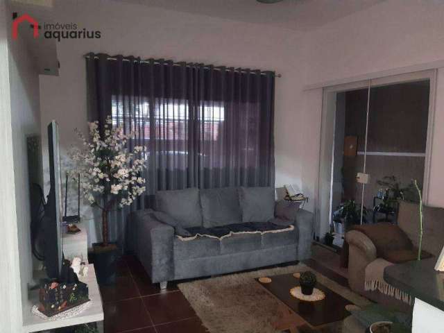 Sobrado com 3 dormitórios à venda, 168 m² por R$ 542.500,00 - Vila Tesouro - São José dos Campos/SP