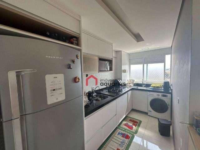 Apartamento com 2 dormitórios à venda, 56 m² por R$ 360.000,00 - Monte Castelo - São José dos Campos/SP