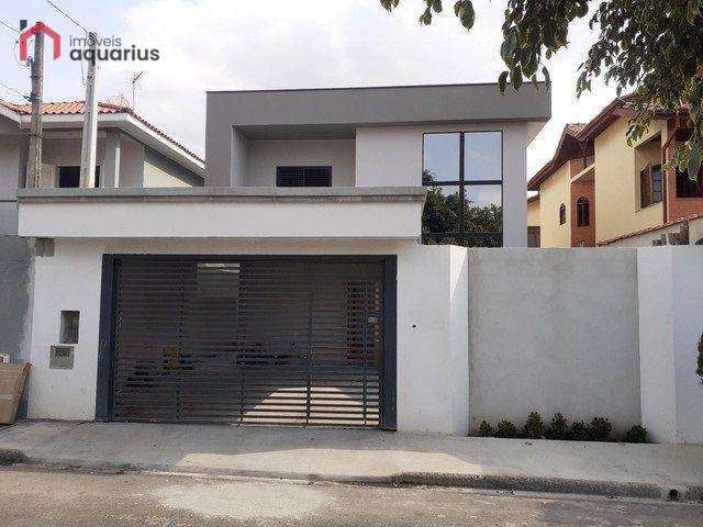 Sobrado com 3 dormitórios à venda, 212 m² por R$ 968.000,00 - Villa Branca - Jacareí/SP