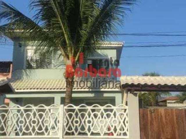 Casa em condomínio fechado com 3 quartos à venda na Rua das Azaléias, Centro, Maricá, 180 m2 por R$ 580.000