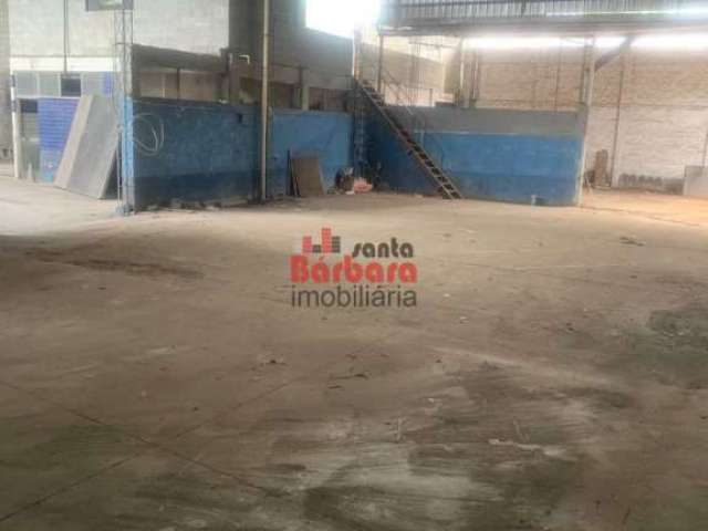 Barracão / Galpão / Depósito com 2 salas para alugar na Estrada Vereador Luiz Carlos da Silva, Galo Branco, São Gonçalo, 1000 m2 por R$ 13.000