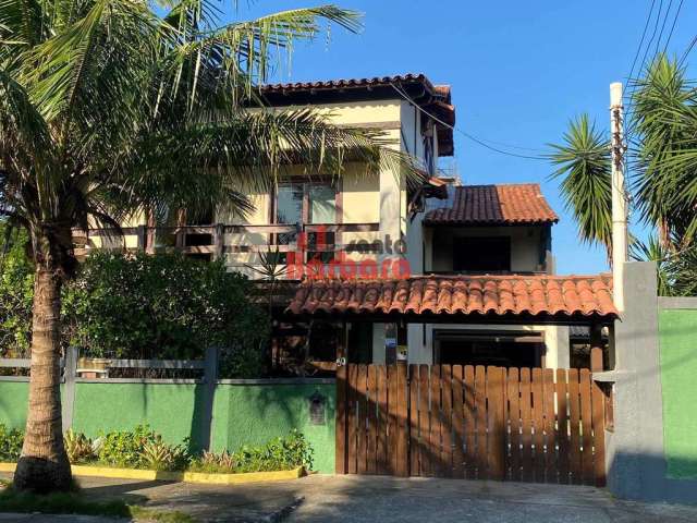 Casa com 5 quartos para alugar na Rua Doutor João Gomes da Silva, Piratininga, Niterói, 200 m2 por R$ 6.000