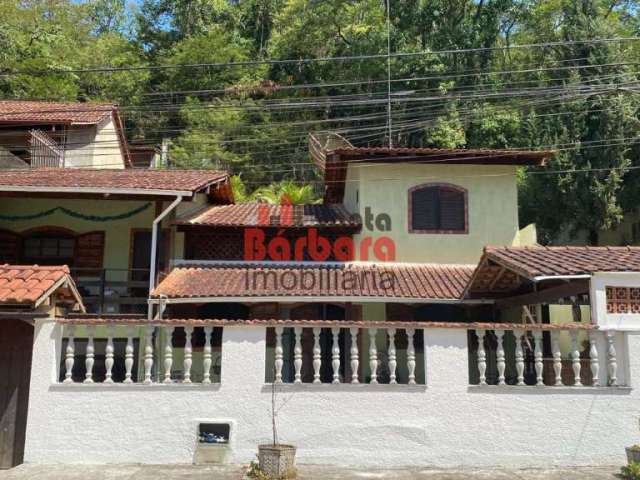 Casa com 3 quartos à venda na Rua dos Cristais, Serra Grande, Niterói, 900 m2 por R$ 750.000