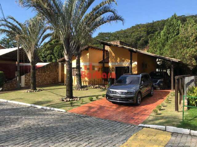 Casa em condomínio fechado com 2 quartos à venda na Rua Treze, Serra Grande, Niterói, 200 m2 por R$ 970.000