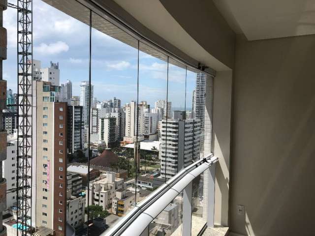 Apartamento de 3 Suítes no Centro de Bal. Camboriú