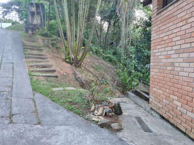 Casa em Condomínio para Venda em Cotia, Colinas de São Fernando, 2 dormitórios, 2 suítes, 5 banheiros