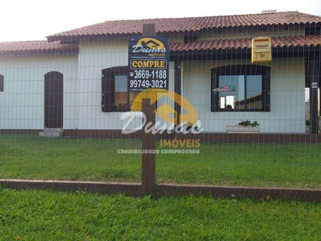 Casa à venda no bairro Zona Nova - Tramandaí/RS