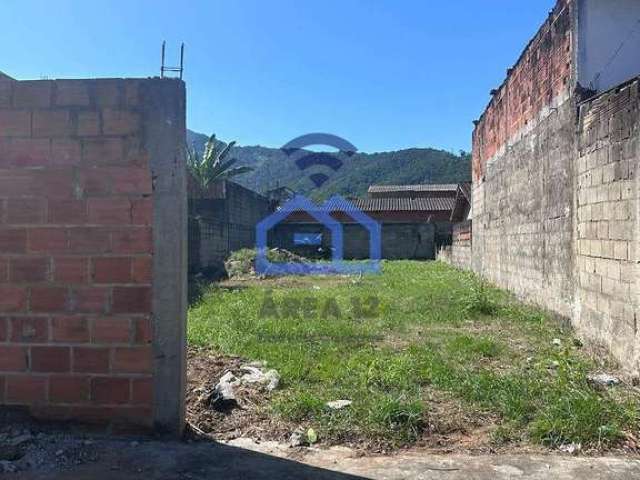 Terreno à venda no bairro do Rio do Ouro em Caraguatatuba, SP - Terreno murado e aterrado perfeito