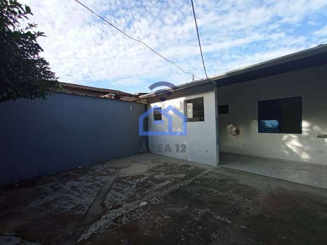 Casa à venda no bairro Morro do Algodão em Caraguatatuba, SP - 2 dormitórios, sala, cozinha, banhei