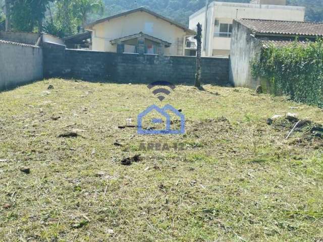 Terreno à venda no Mar Verde em Caraguatatuba, SP - Terreno amplo de 384m², localizado em condomíni