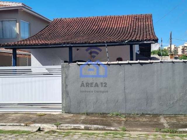 Casa para locação no bairro Jardim Casa Branca em Caraguatatuba, SP - 3 dormitórios, sendo 1 suíte,