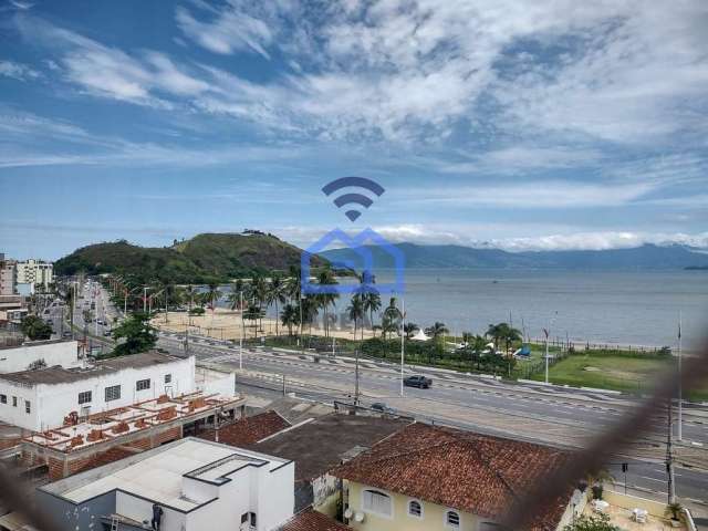 Apartamento frente mar à venda no bairro do Sumaré em Caraguatatuba, SP - 4 dormitórios, sendo 2 su