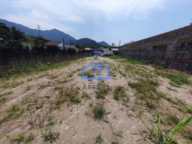 Terreno à venda no bairro do Massaguaçu em Caraguatatuba, SP - Terreno de 300m² já aterrado - Aceit