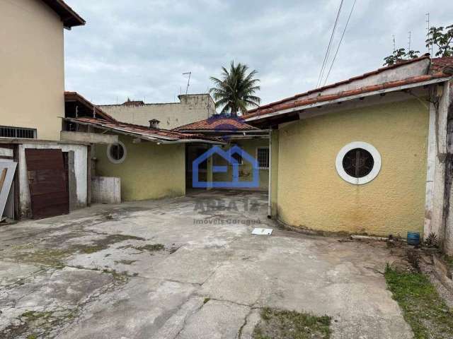 Casa ampla à venda no bairro Martim de Sá em Caraguatatuba, SP – Conforto, espaço e lazer para toda