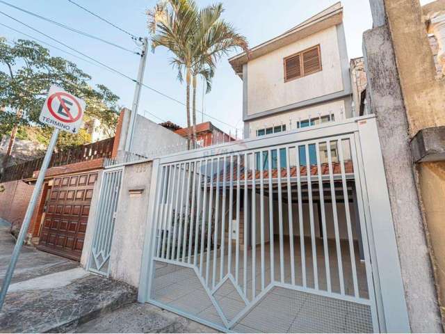 Vende-se sobrado moderno na Avenida Marari: Espaçoso, super funcional e com 3 vagas!