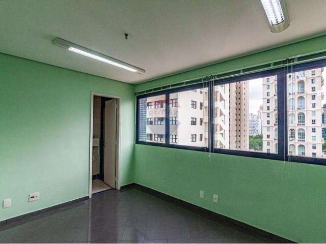 Conjunto comercial à venda com 32m², 1 vaga, Campo Belo/SP