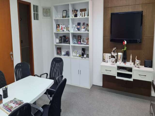 Casa com 3 quartos à venda na Rua Joaquim Távora, --, Vila Mariana, São Paulo por R$ 1.240.000