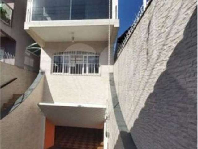 Casa com 3 quartos à venda na Rua Guaraitá, --, Vila Curuçá, São Paulo por R$ 750.000