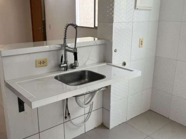 Apartamento com 2 quartos à venda na Rua Jurema, Caixa D'Água, Lauro de Freitas, 42 m2 por R$ 200.000