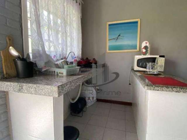 Casa com 1 dormitório, 67 m² - venda por R$ 235.000 ou aluguel por R$ 1.685/mês - Penedo - Itatiaia/RJ