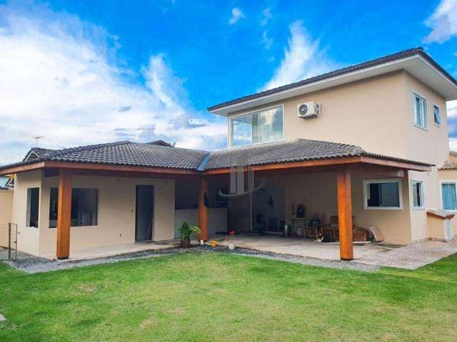 Casa com 3 quartos à venda, 188 m² por R$ 900.000 - Morada da Colina - Resende/RJ