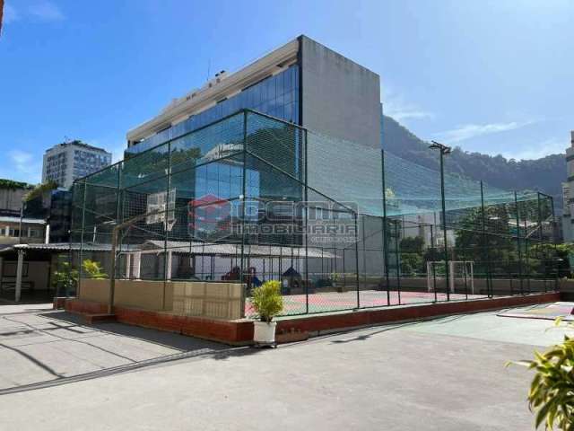 Casa em condomínio fechado com 4 quartos à venda na Rua Pinheiro Guimarães, Botafogo, Rio de Janeiro, 280 m2 por R$ 2.000.000