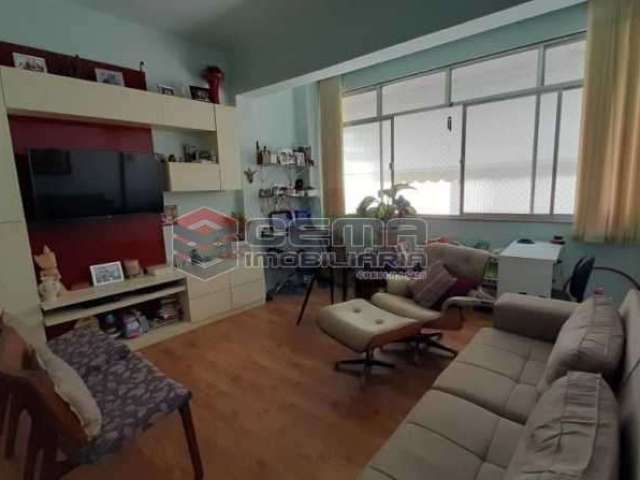 Apartamento com 2 quartos à venda na Rua Bento Lisboa, Catete, Rio de Janeiro, 71 m2 por R$ 700.000